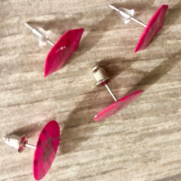 Hexagon earrings handmade with matching round-shaped earring set available now - Picture 5 of 6